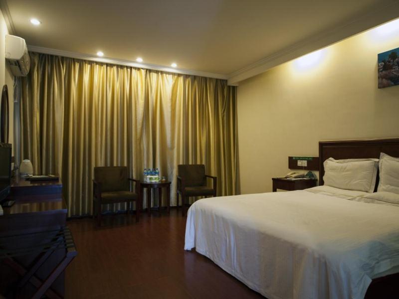 Greentree Inn Anhui Huaibei Renmin Road Business Hotel Екстер'єр фото