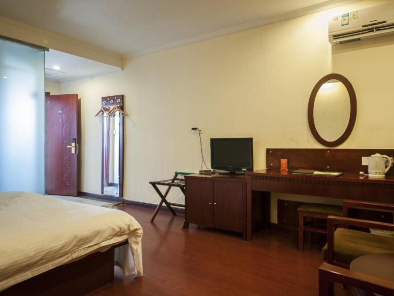 Greentree Inn Anhui Huaibei Renmin Road Business Hotel Екстер'єр фото